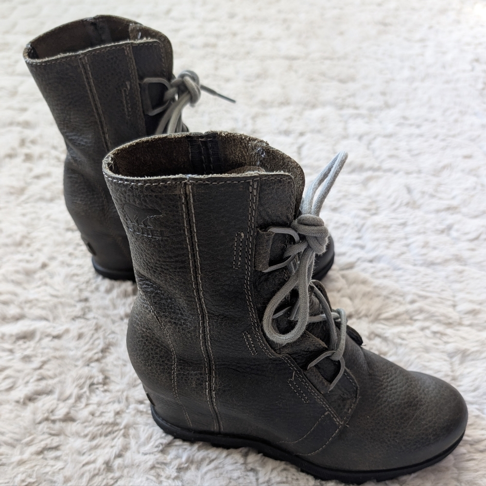 Sorel Joan of Artic Wedge Boot II Women's Size 7.5 Black Leather